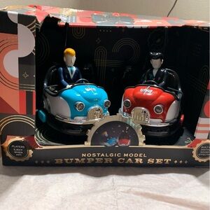 FAO SCHWARTZ  New Bumper Car Set - Red and Blue